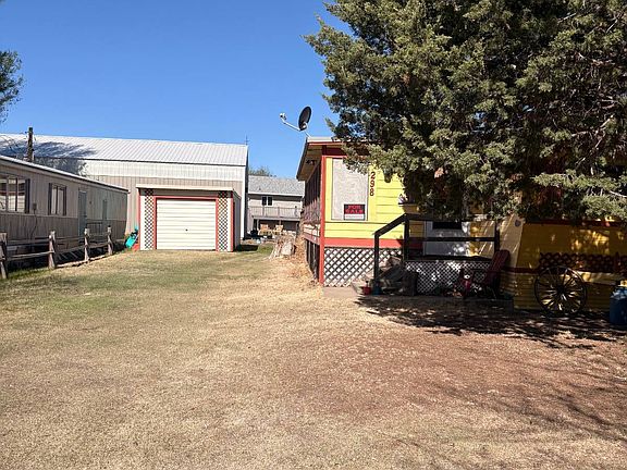 4th image of 298 Reeds Dr
