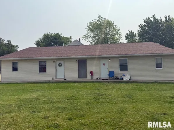 102 Main St, Camp Grove, IL 61424