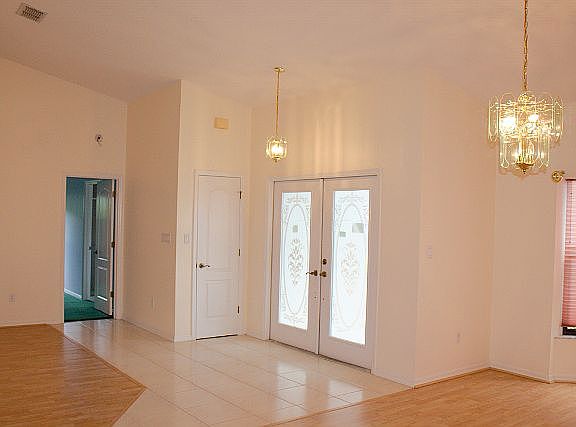 2nd image of 4519 Whiting Dr
