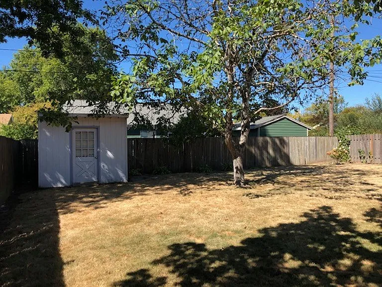 4795 SW Maple Ave — Photo 20