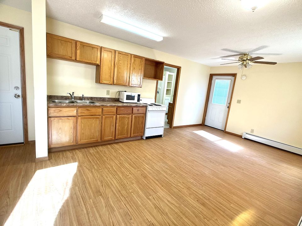 1st image of 127 Elizabeth Ave #4