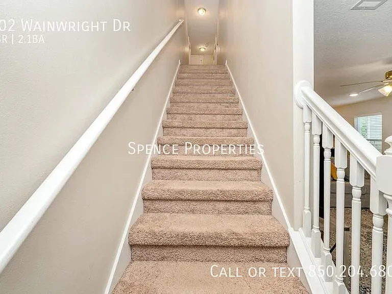 202 Wainwright Dr — Photo 18