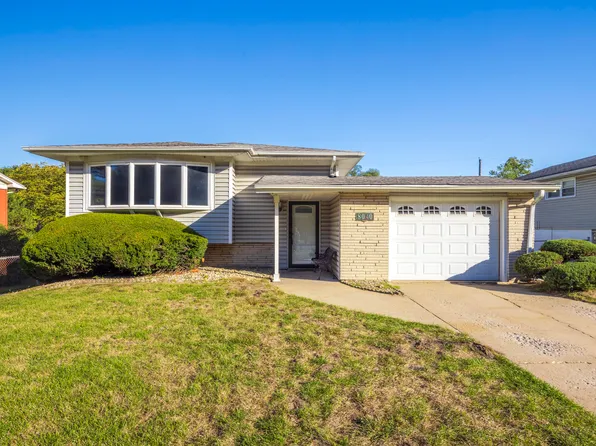 8040 Hemlock Ave, Gary, IN 46403