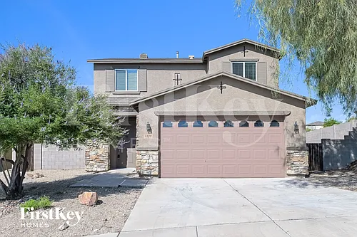 1320 S Woodbine Ln Photo 1