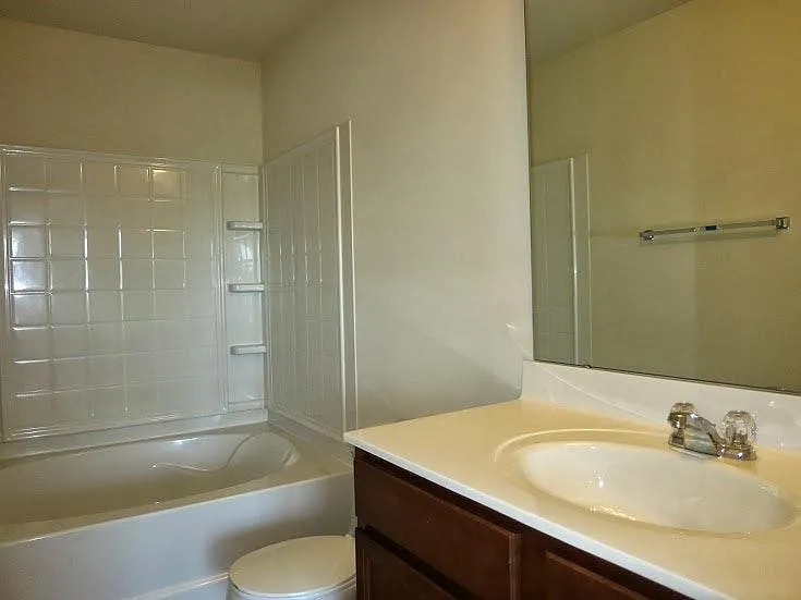 4017 Swinton St — Photo 2