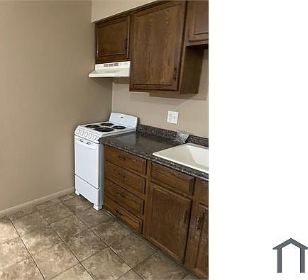 2nd image of 305 N 10th St APT 5