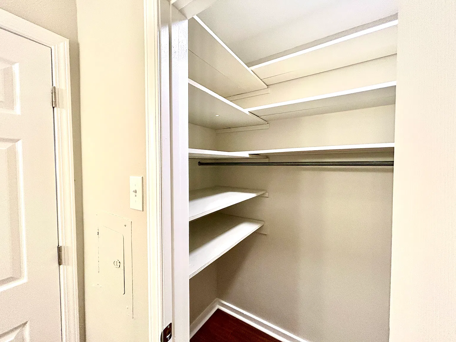 1620 Carrollton Ave — Photo 4