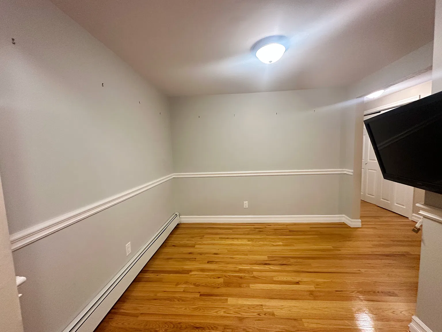 Clay Ln, Levittown — Photo 4
