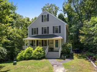 29 Colt Ln, Plymouth, MA 02360
