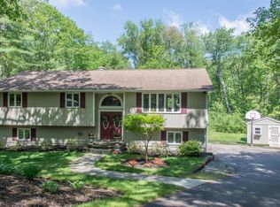 14 Greenway Rd, Middleton, MA 01949
