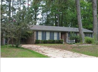 1205 Camille Ter E, Northport, AL 35473