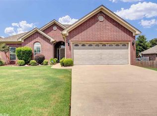 1306 Evening Shade Dr, Bryant, AR 72022