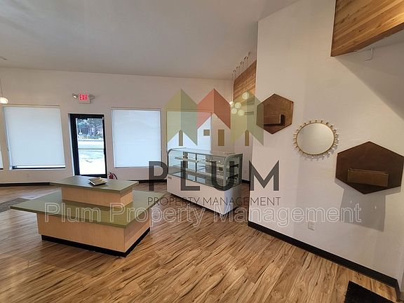 2nd image of 1805 Brooks St Unit B