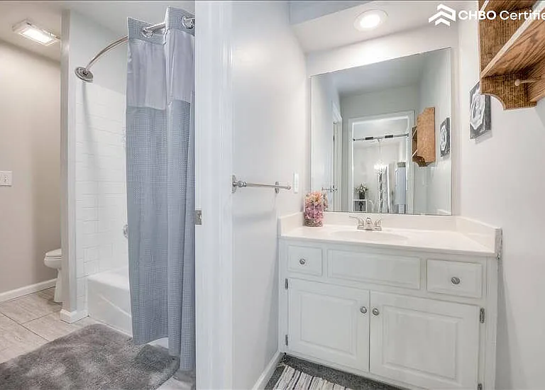 13117 Woodward St — Photo 27