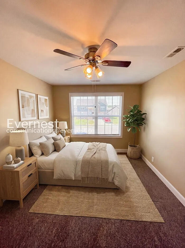 5 bed, 2.5 bath, 2223 sqft, $2,245 — Photo 4