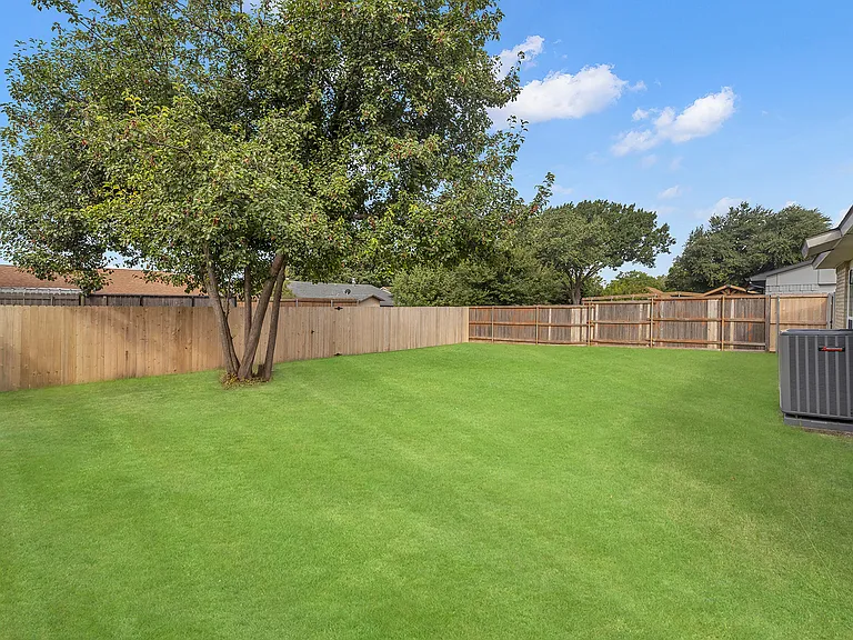 5440 Slay Dr — Photo 19