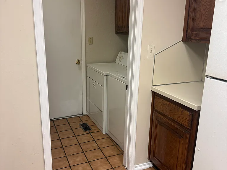 7441 S Atlanta Ave — Photo 18