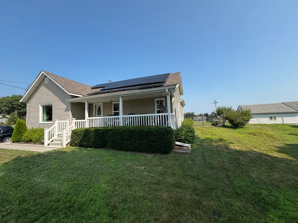 921 7th Ave, Fulton, IL 61252