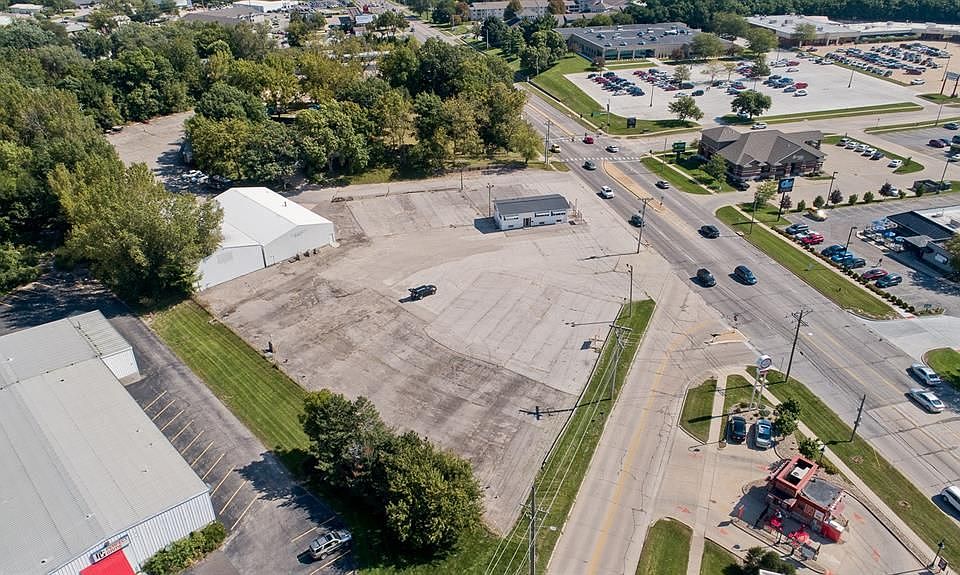 1st image of 640 Marion Blvd