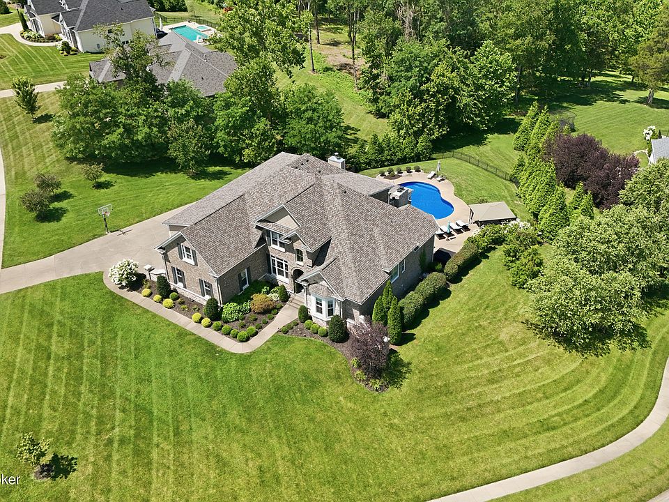 1st image of 13401 Longwood Ln