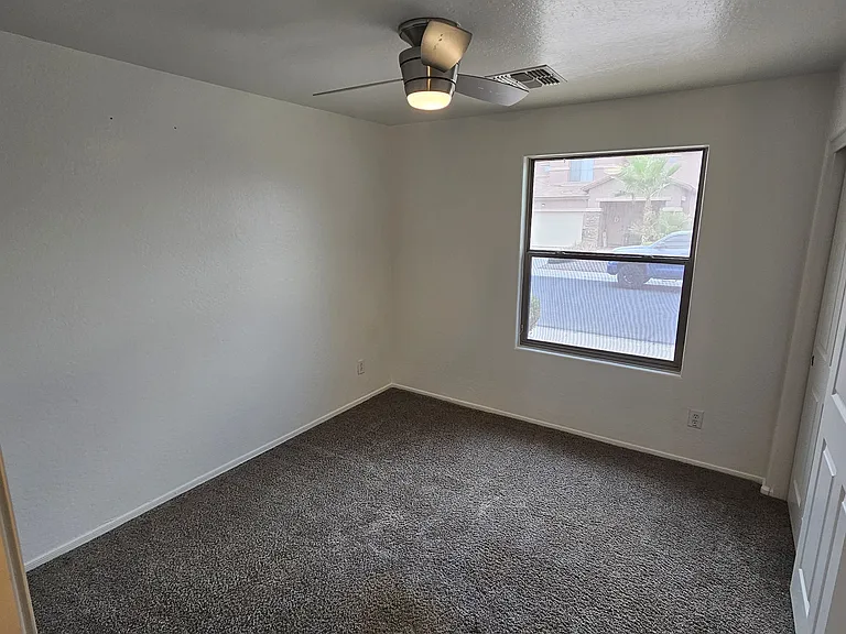 41696 W Avella Dr — Photo 16