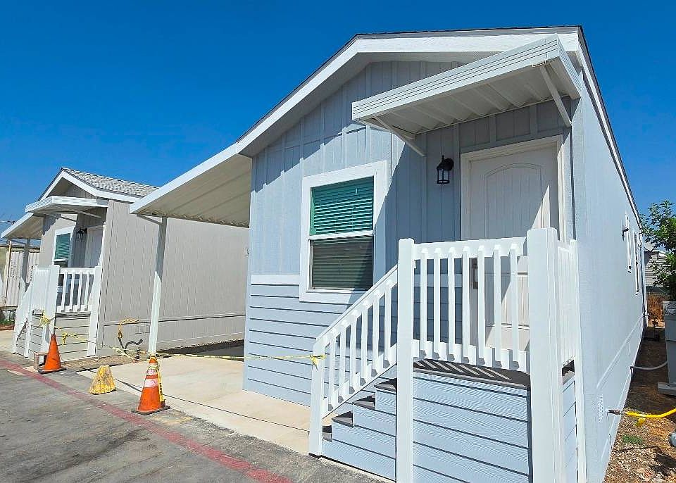 1st image of 1517 Merced Ave Spc 23