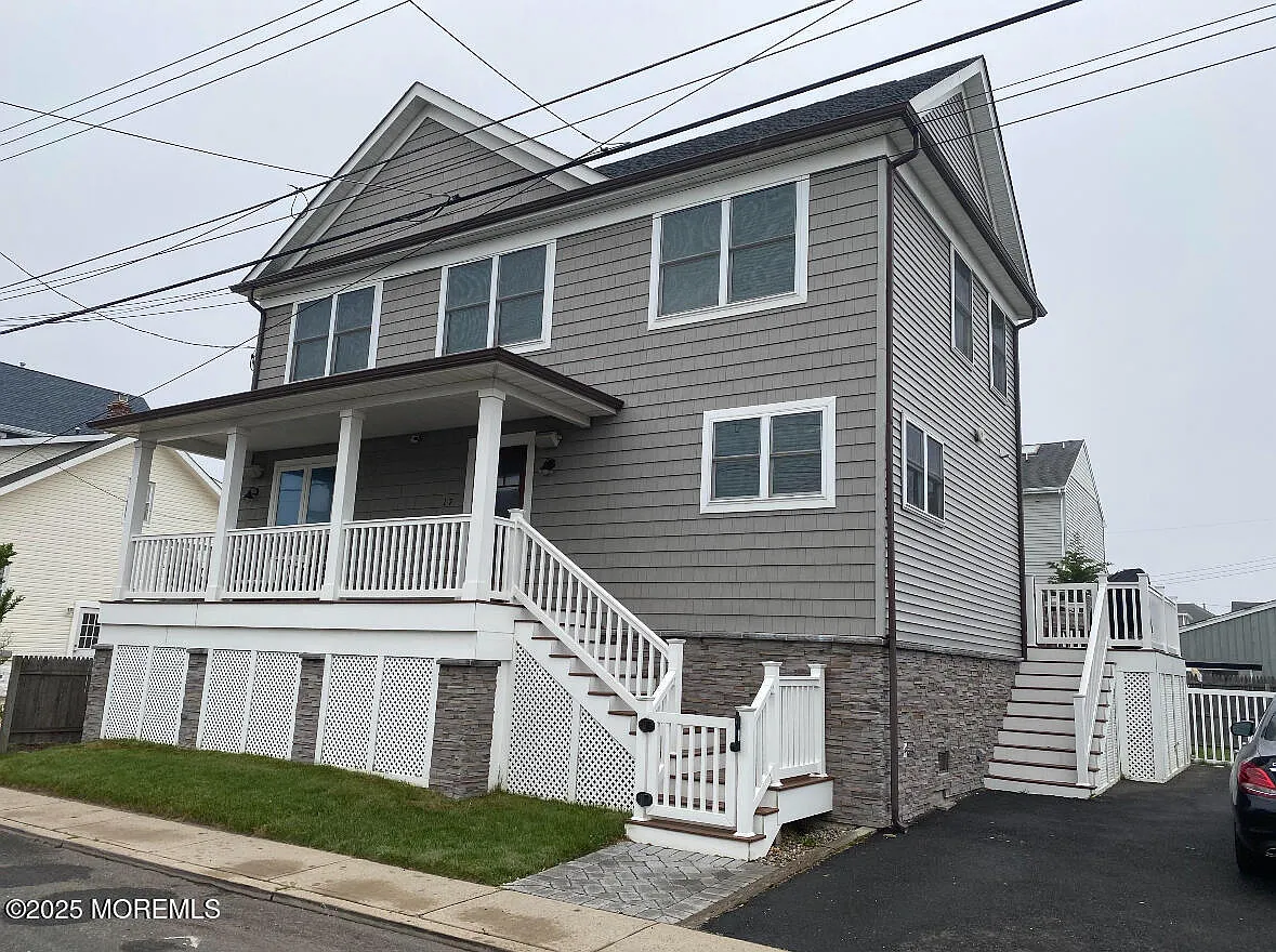 4 bed, 2044 sqft, $8,500 — Photo 2