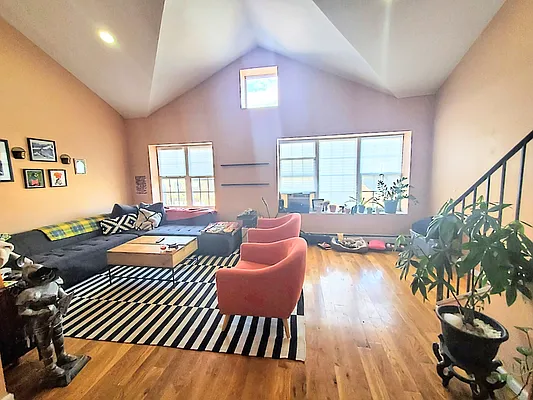 Rented by Bright Villas LLC | media 2