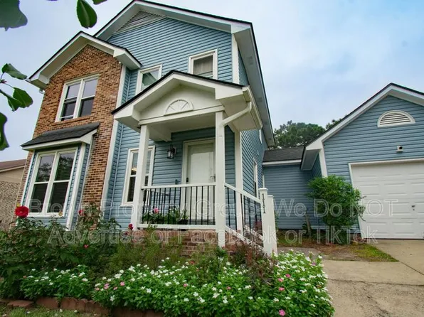 111 Kristin Ave, Spring Lake, NC 28390