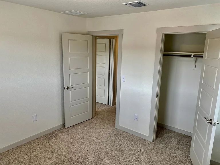10210 Criswell Rd — Photo 21