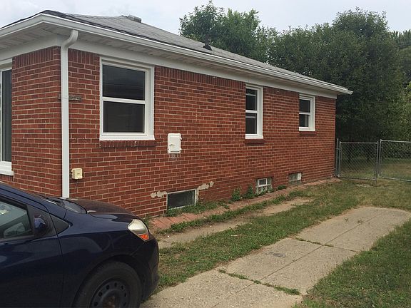 2nd image of 2495 Ackley Ave #256