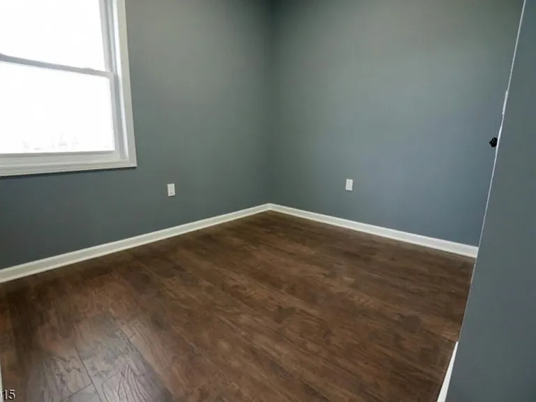 390 Lincoln Ave #2 — Photo 3