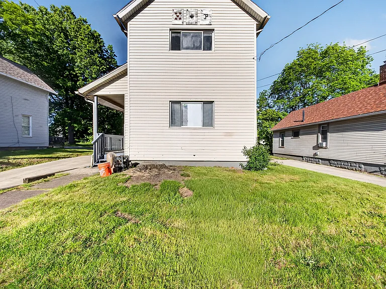 511 Brown St — Photo 36