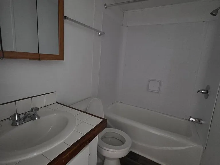 701 Trollingwood Hawfields Rd #3 — Photo 22