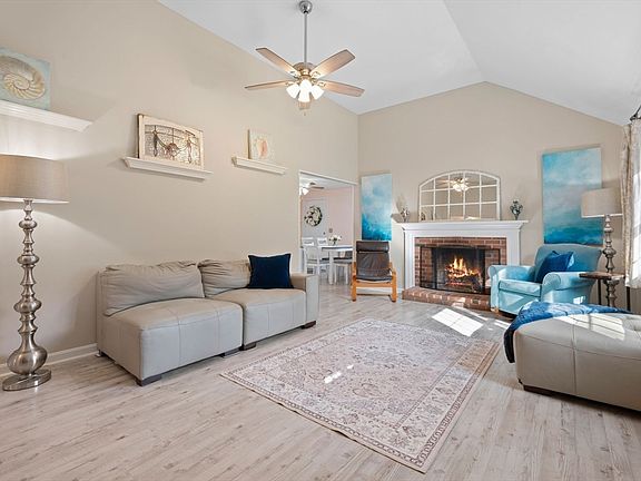 4th image of 65 Black Oak Rd