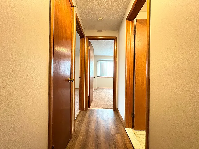 Camelot Village Apartments — Photo 42