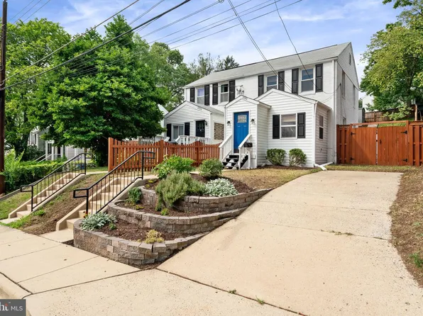 2720 Jefferson Dr, Alexandria, VA 22303