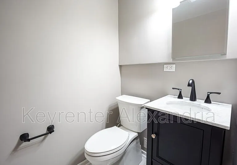 906 Neal Dr — Photo 45