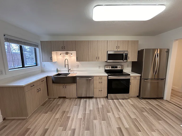 2170 E Fardown Ave — Photo 6