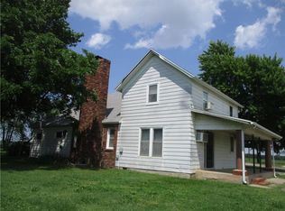 1834 N High School Ave, Columbus, KS 66725