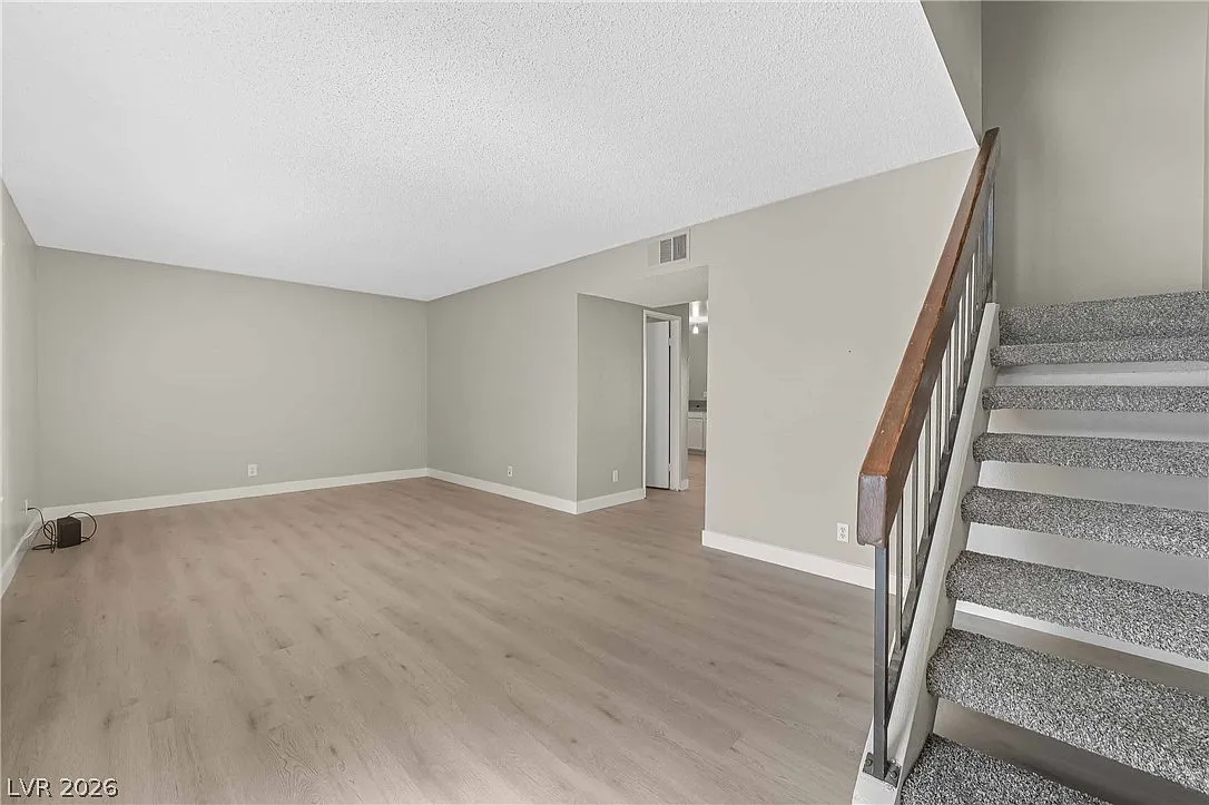 3 bed, 2.5 bath, 1536 sqft, $1,775 — Photo 3
