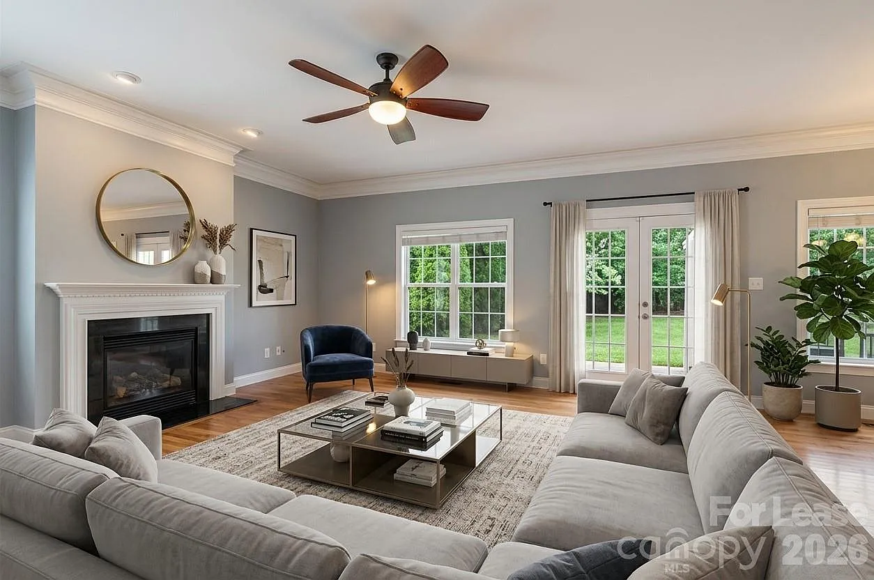 5 bed, 2.5 bath, 3094 sqft, $4,000 — Photo 2