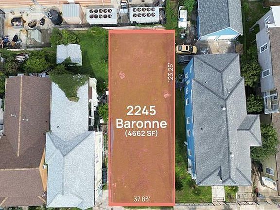 5th image of 2245 Baronne St