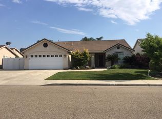 2282 Howard St, Kingsburg, CA 93631