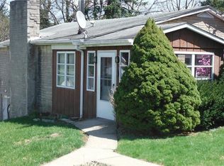 104 Snyder Dr, Coraopolis, PA 15108