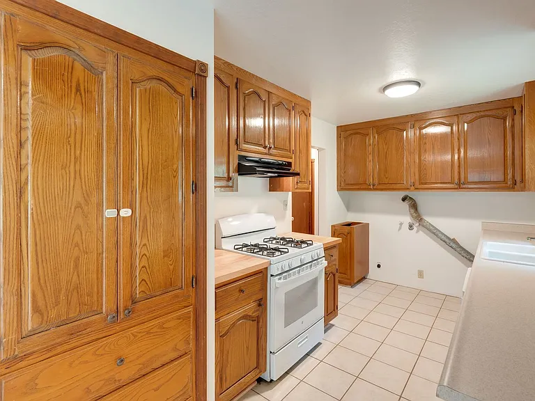 1019 Mount Aukum Ct — Photo 12