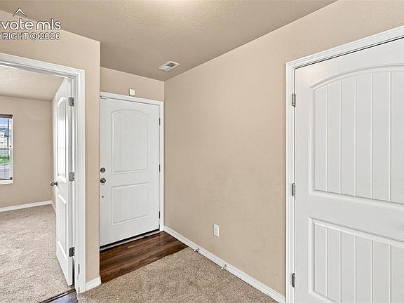 3rd image of 10864 Traders Pkwy