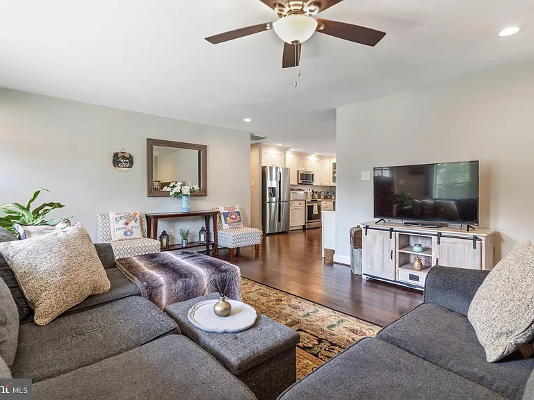 7828 Citadel Dr — Photo 9