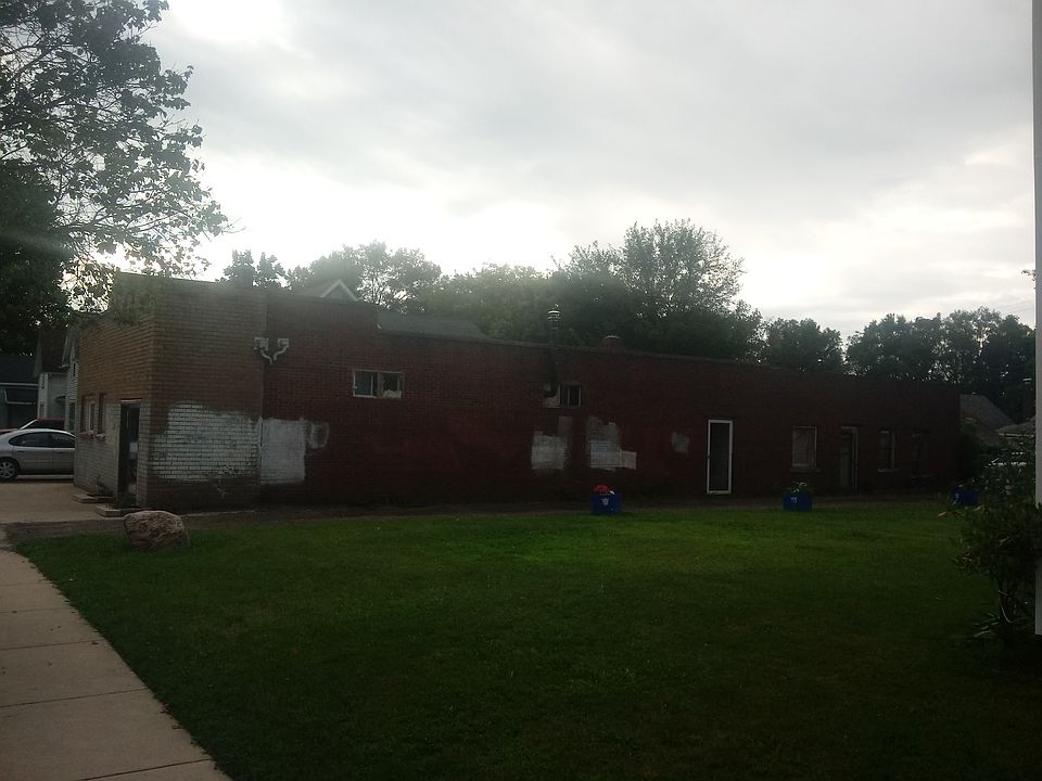 2nd image of 1541 Dunham St
