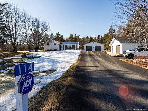 3rd image of 114 Swan Rd